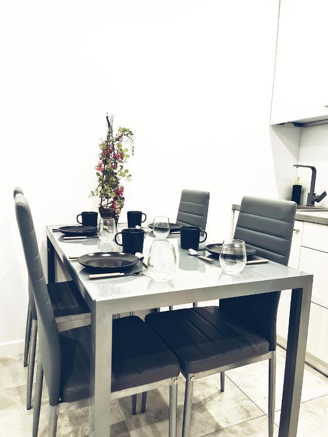 Апартаменти Apartamencik Kajuta - Apartament Typu Studio Гіжицько Екстер'єр фото